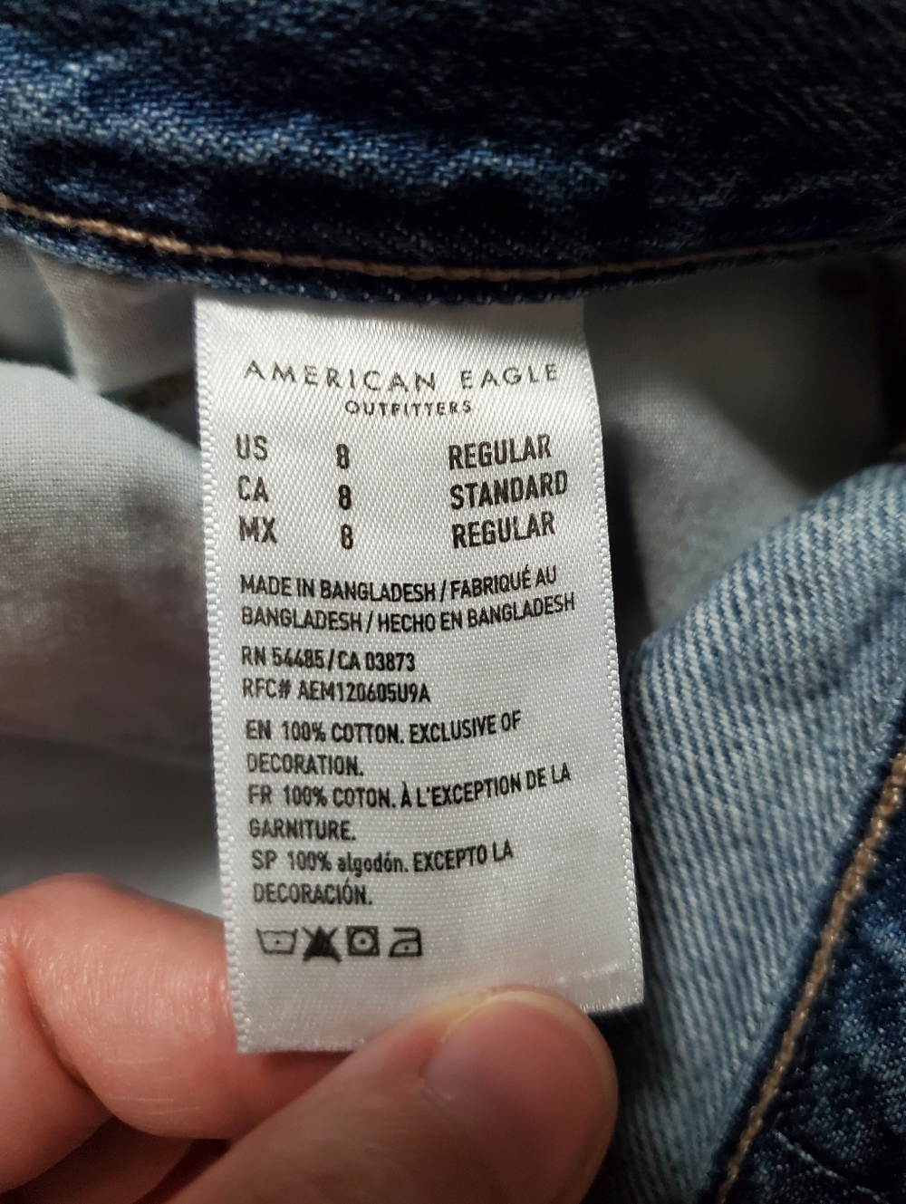 American Eagle Size 8 High-Waisted Relaxed Mom Jean - Picture 10 of 13